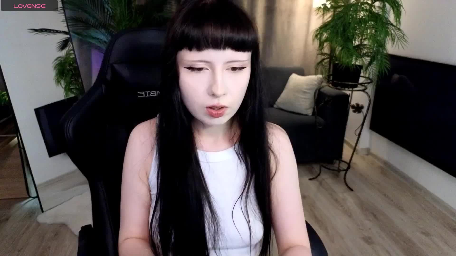 DianaVi Adult Chat August 5, 2025