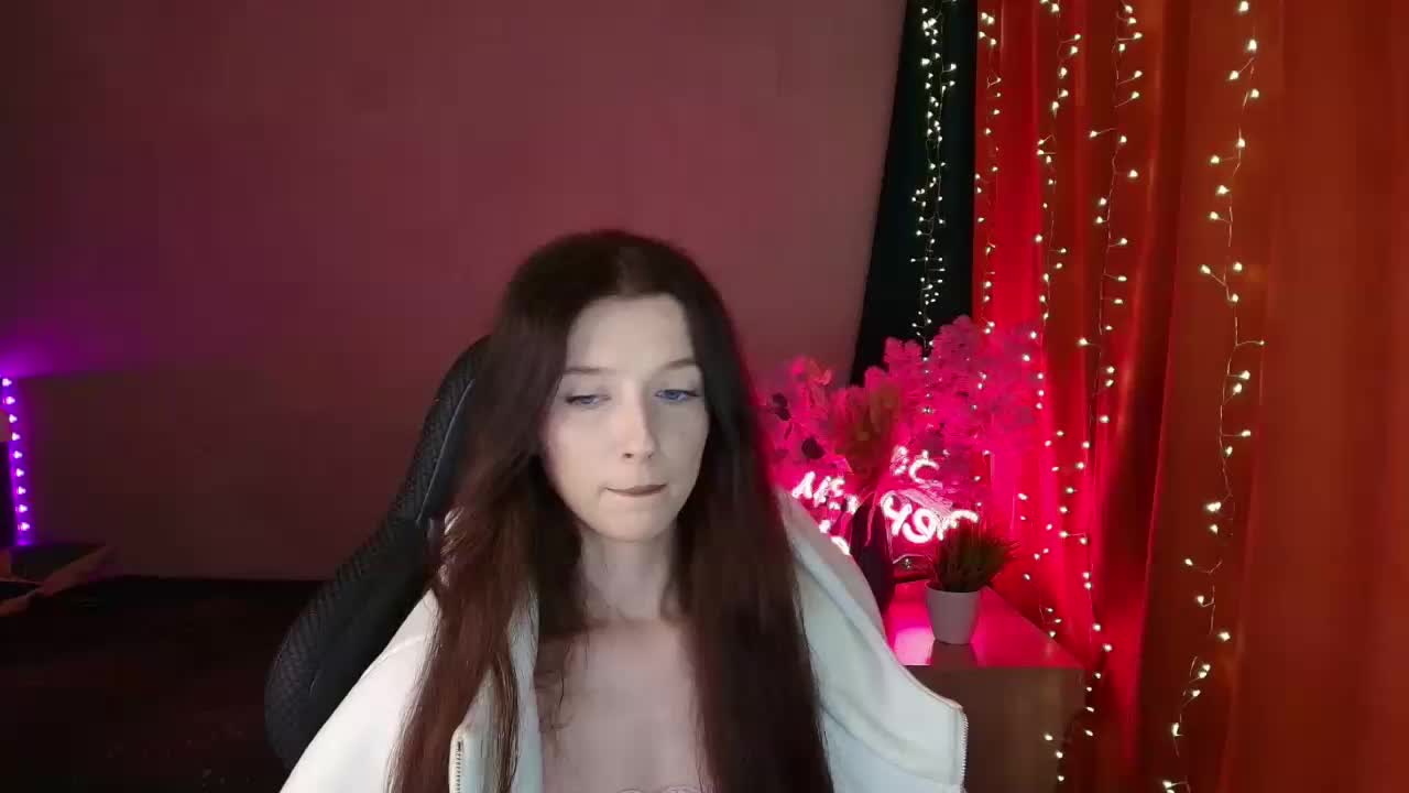 Klybnika_xx Adult Chat August 5, 2025