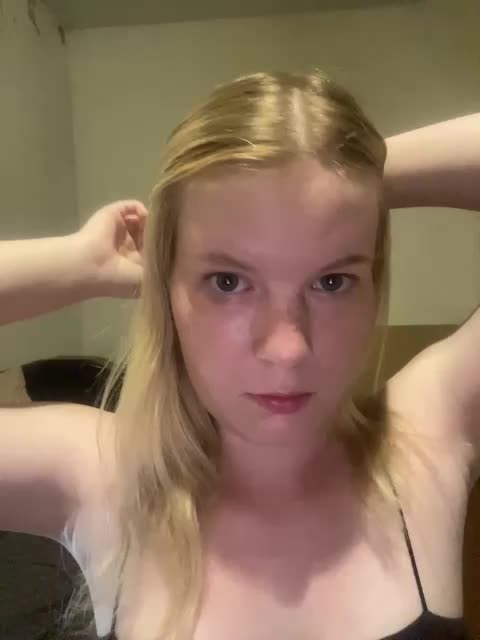 Amelia2004 Adult Chat August 5, 2025