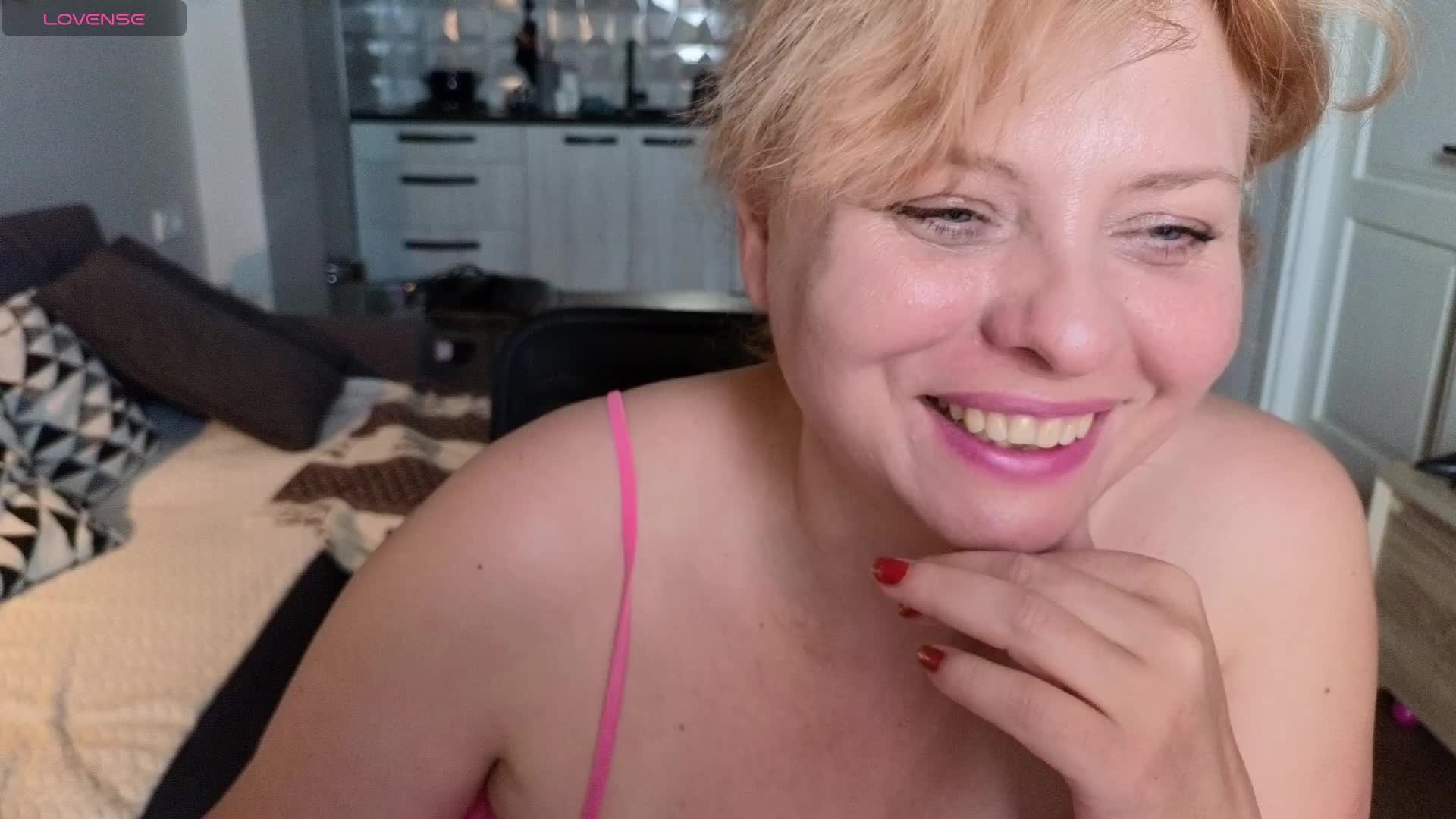 VeraAmour Adult Chat August 5, 2025