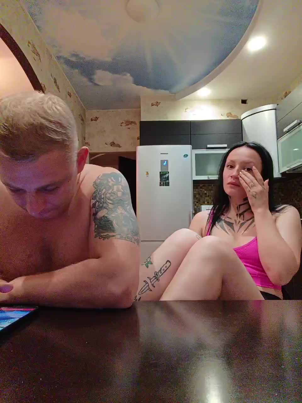 relaaaaxxx Adult Chat August 5, 2025