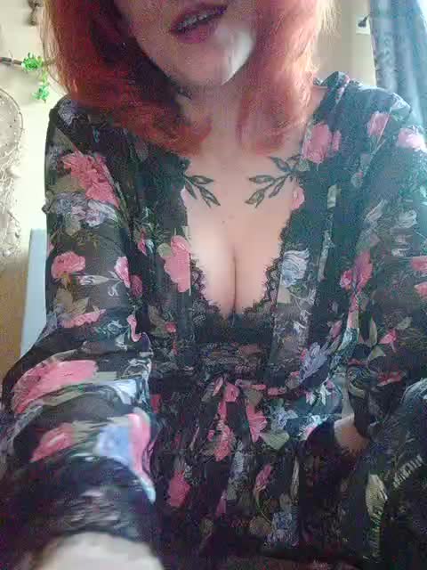 --Mari-- Adult Chat August 5, 2025