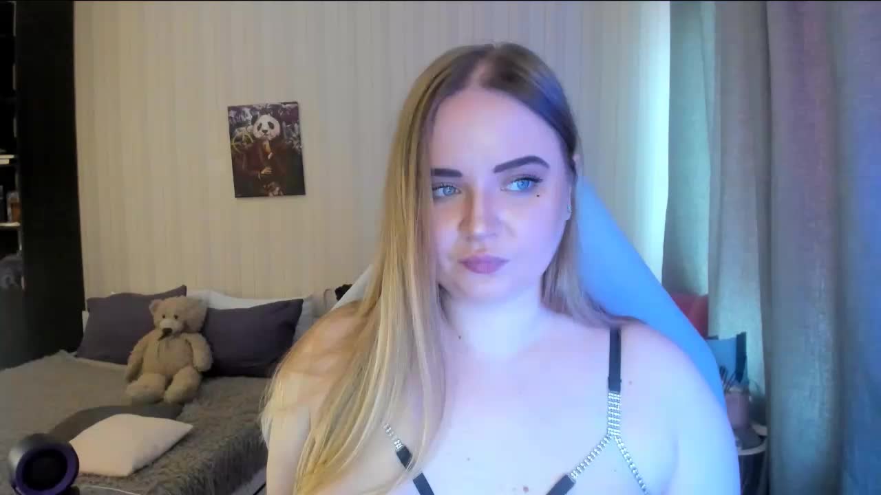 Shy_foxY Adult Chat August 5, 2025