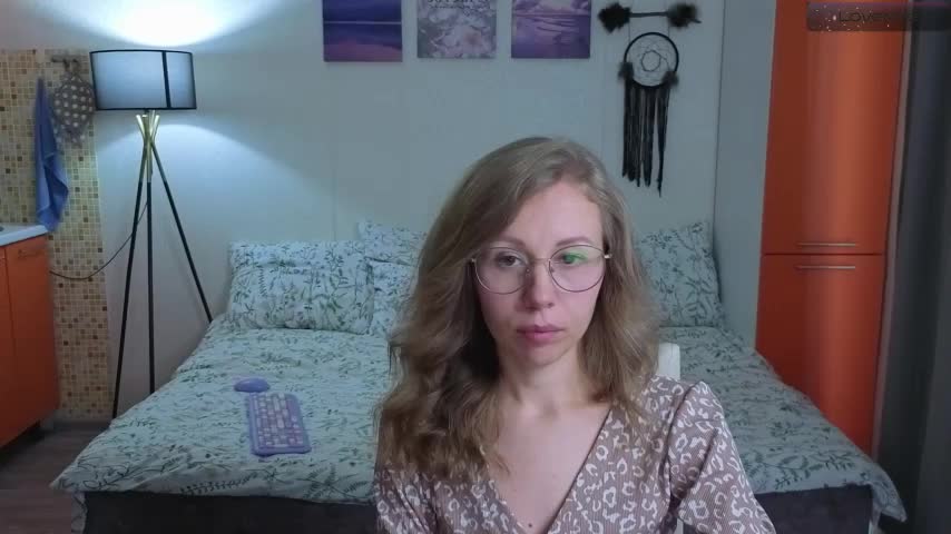 Lill_Mary Adult Chat August 5, 2025