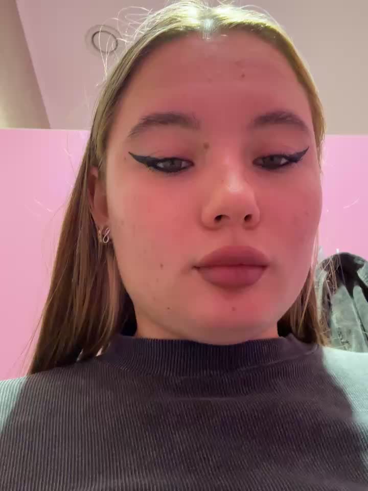 StephanieMur Adult Chat August 5, 2025