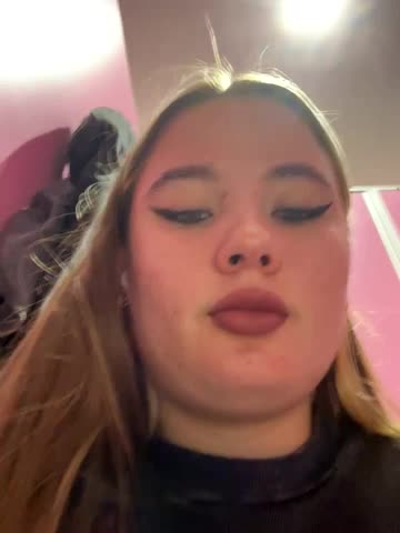 StephanieMur Adult Chat August 5, 2025