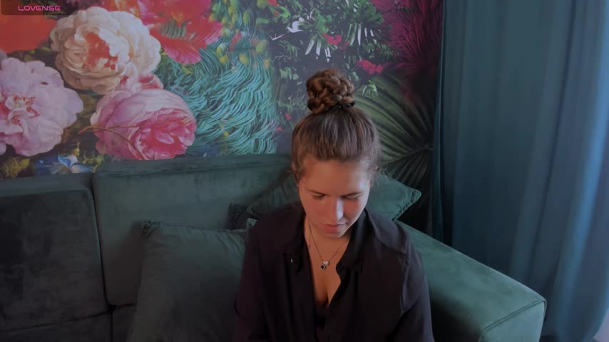 MiaMialani Adult Chat August 5, 2025