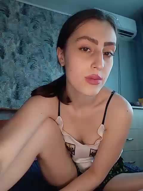 kiska-kira Adult Chat August 5, 2025