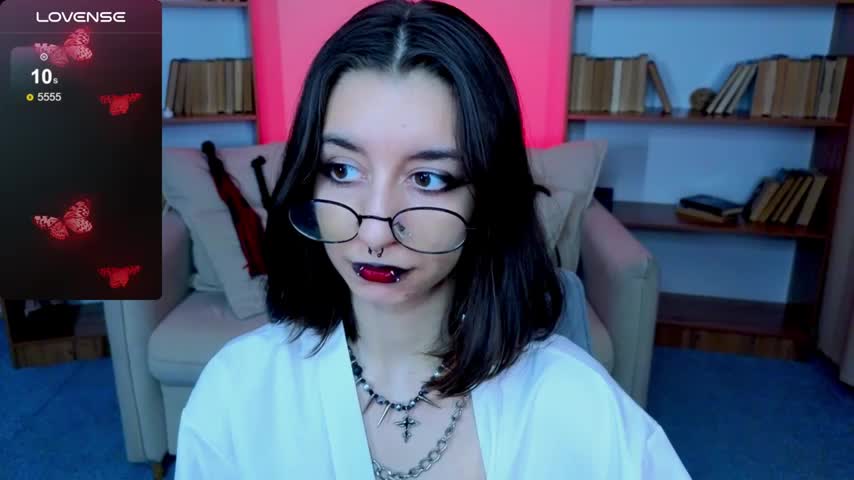 Mistress__Marcelline Adult Chat August 5, 2025