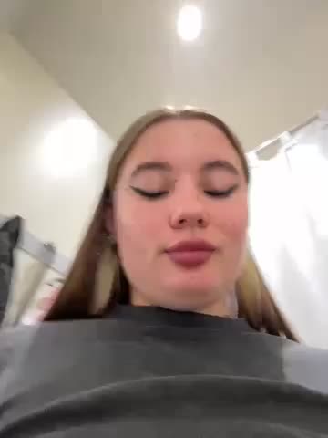 StephanieMur Adult Chat August 5, 2025