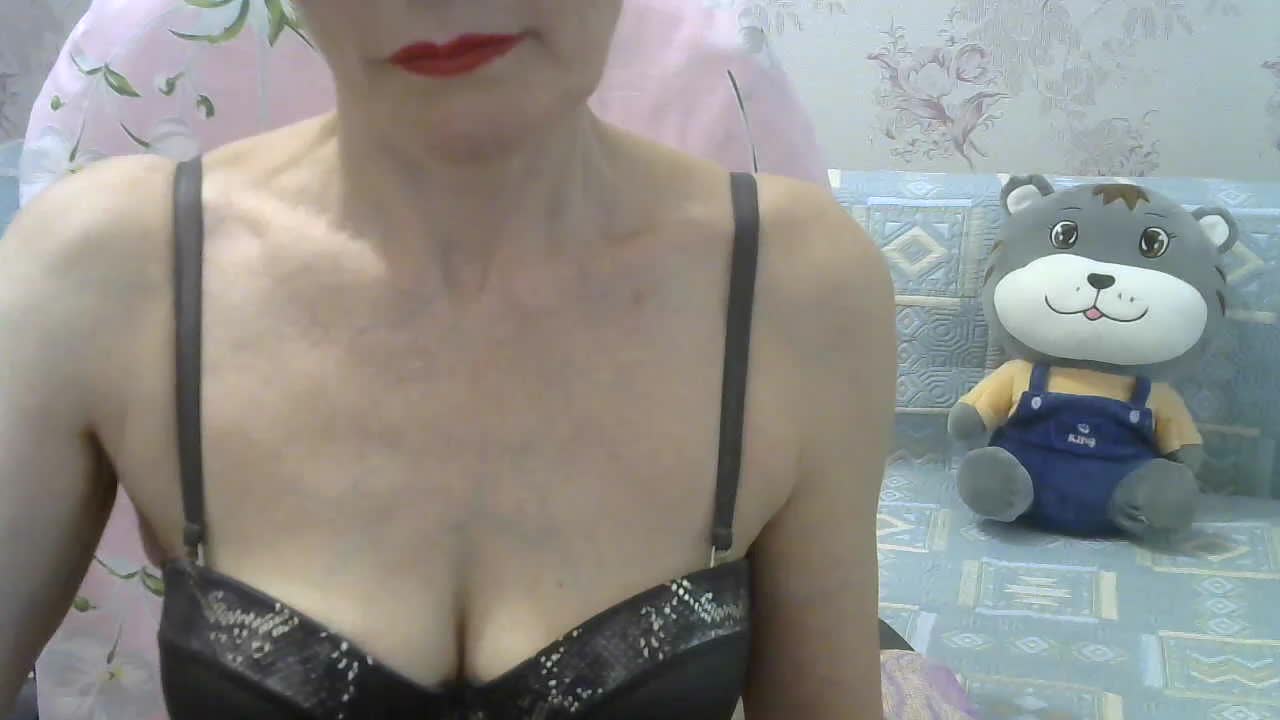 Red-Rose-777 Adult Chat August 5, 2025