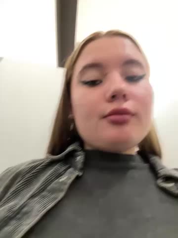 StephanieMur Adult Chat August 5, 2025