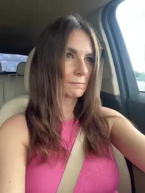 HelliNimf22 Adult Chat August 5, 2025