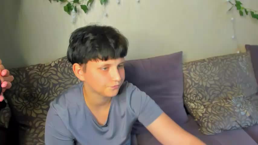 Raven_Radiant Adult Chat August 5, 2025