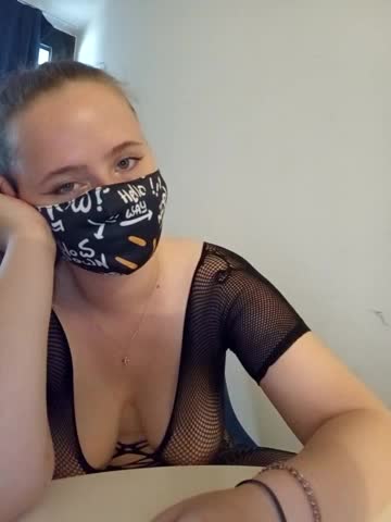 vanilla_echo Adult Chat August 5, 2025