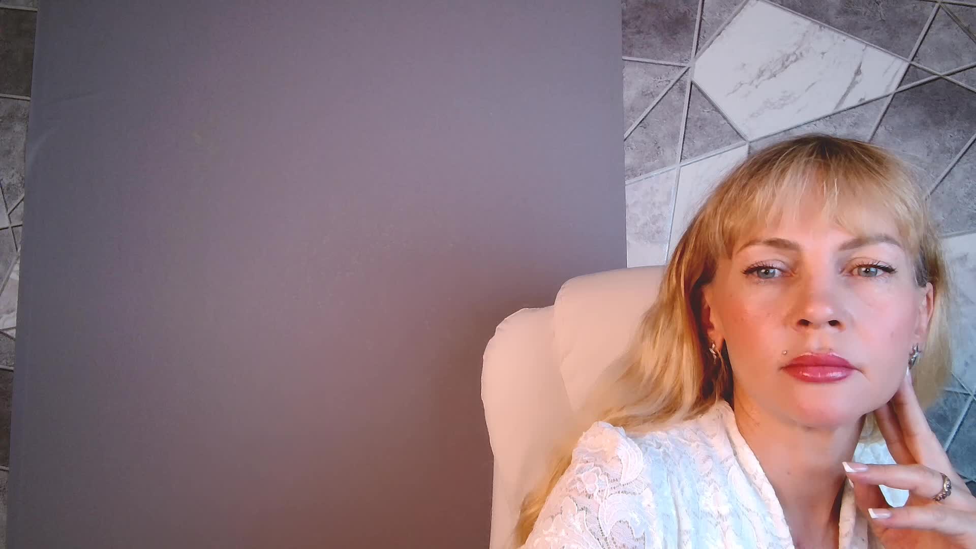 VeraFisher Adult Chat August 6, 2025