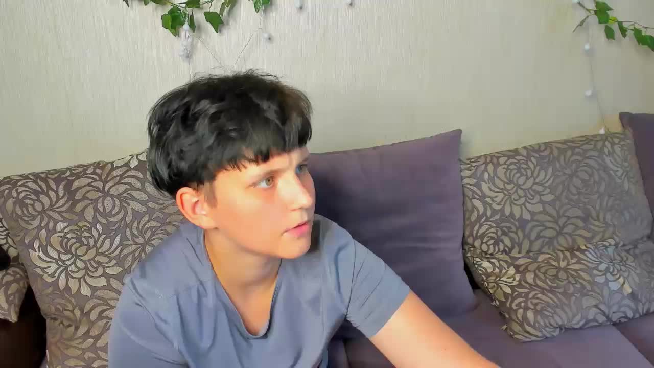 Raven-Radiant Adult Chat August 6, 2025