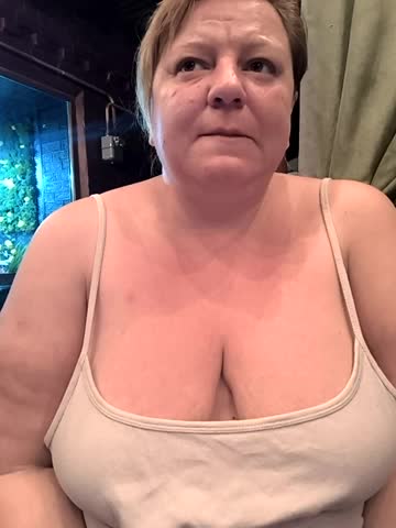 jusichka Adult Chat August 6, 2025