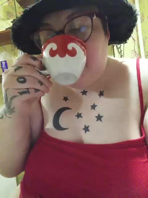 Svetlanka86 Adult Chat August 6, 2025