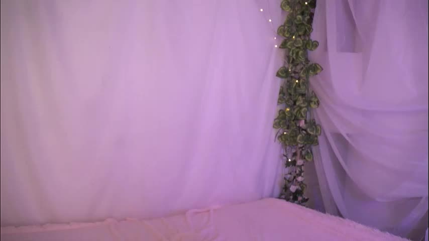 cutie_cookiee Adult Chat August 6, 2025