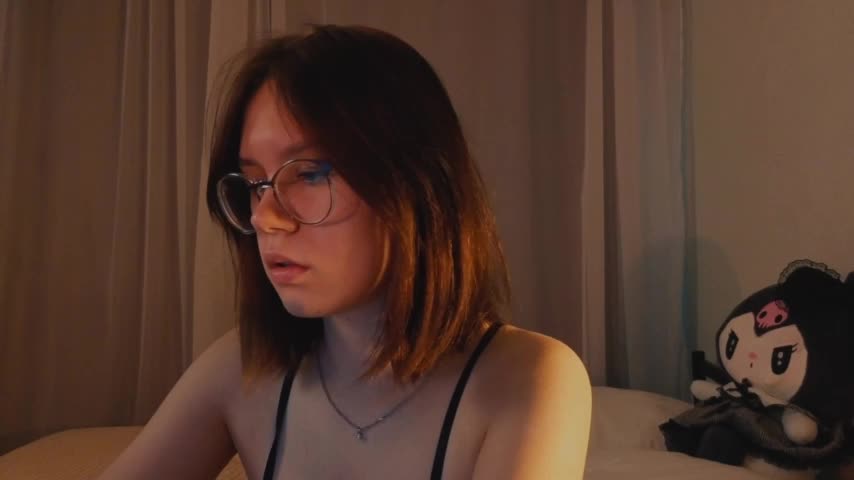 Mia_Luw Adult Chat August 6, 2025