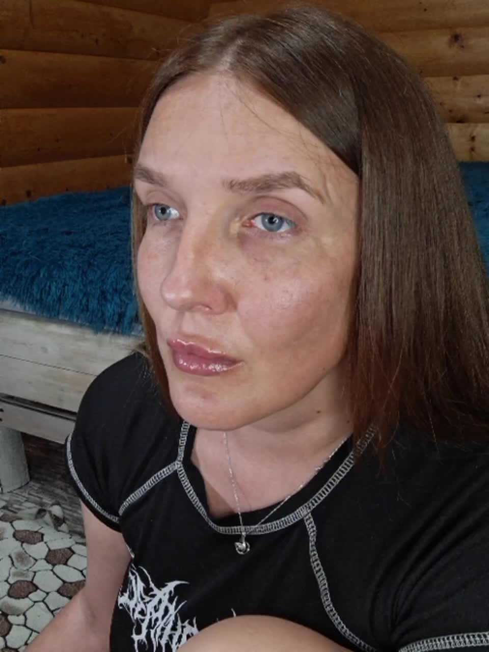 Ilona_300_metrov_ot_vas Adult Chat August 6, 2025