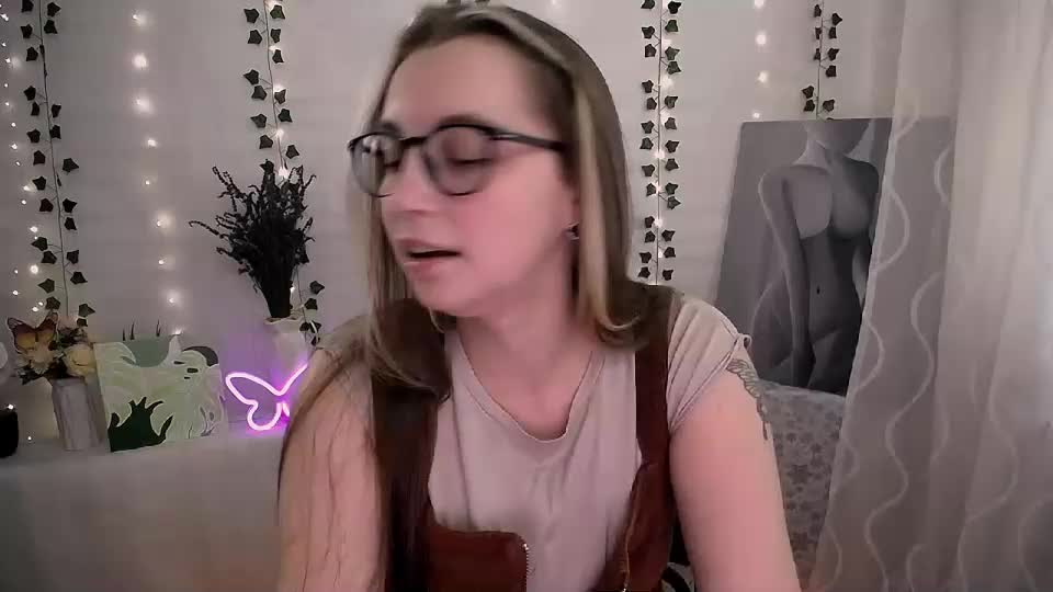 yours_piece_of_happiness_ Adult Chat August 6, 2025