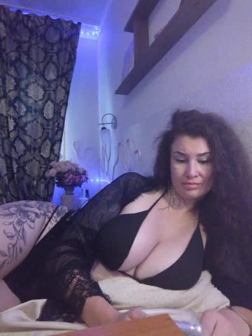 Dragon_fruit Adult Chat August 6, 2025