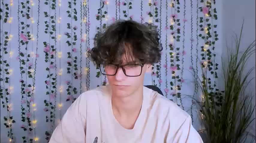 den_rich Adult Chat August 6, 2025