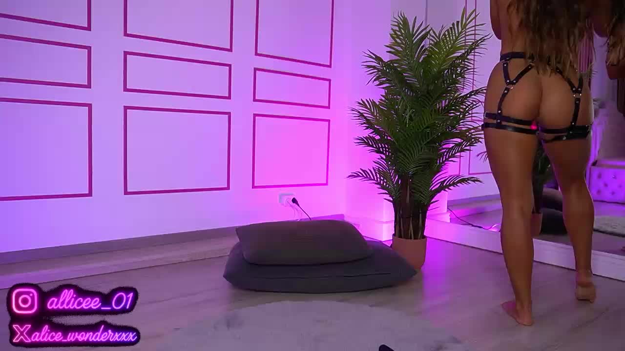 VanesaSimon Adult Chat August 6, 2025