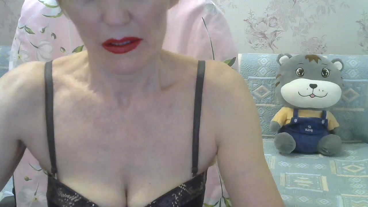 Red-Rose-777 Adult Chat August 6, 2025