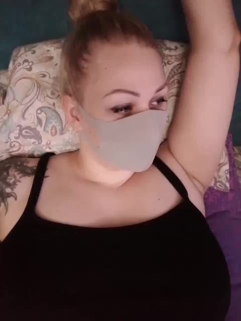 -Tiffany- Adult Chat August 6, 2025