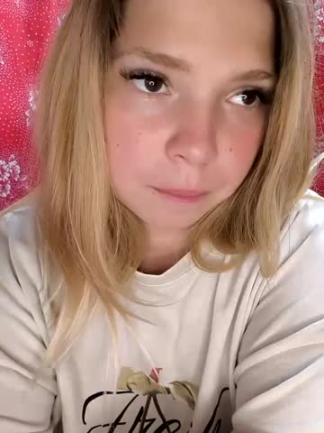 Zuli_Kiska Adult Chat August 6, 2025