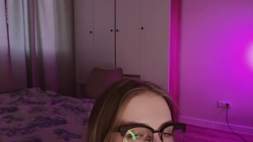 HalieCross Adult Chat August 6, 2025