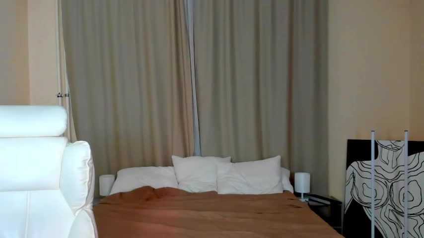 Rene_Yolker Adult Chat August 6, 2025