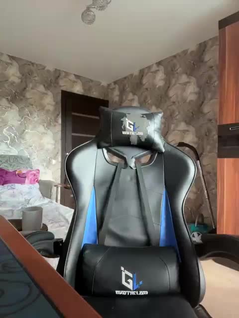 WhiteFox777 Adult Chat August 7, 2025