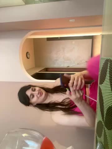 Flossy_Vettie Adult Chat August 7, 2025