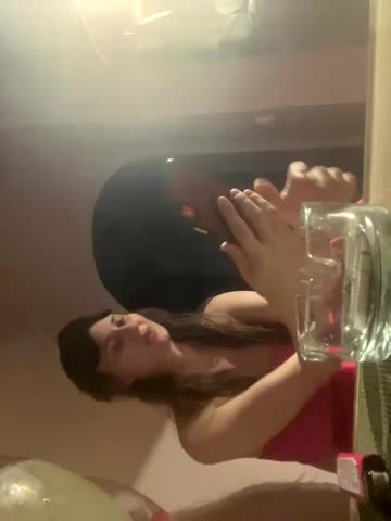 Flossy_Vettie Adult Chat August 7, 2025