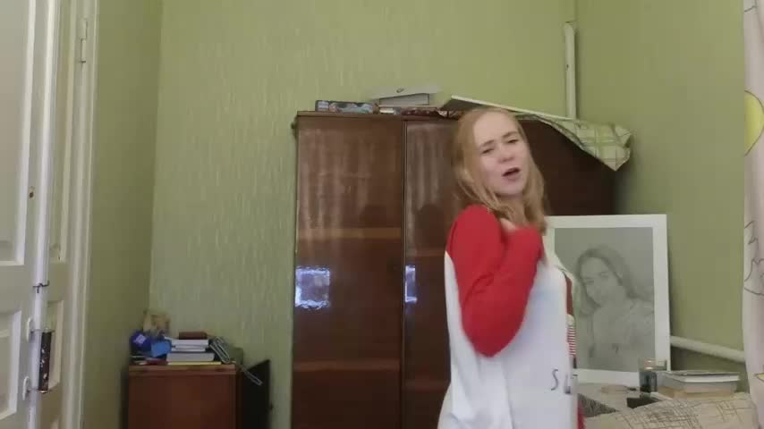 Riley_Roo Adult Chat August 7, 2025