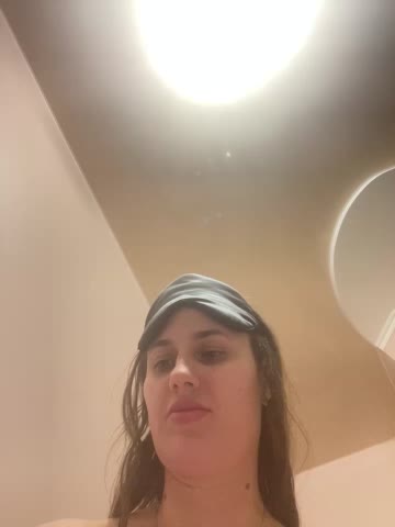 Flossy_Vettie Adult Chat August 7, 2025