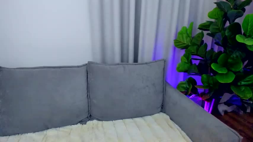 sexyangeloux Adult Chat August 7, 2025