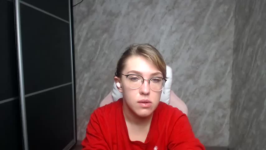 Reginasmilee Adult Chat August 7, 2025