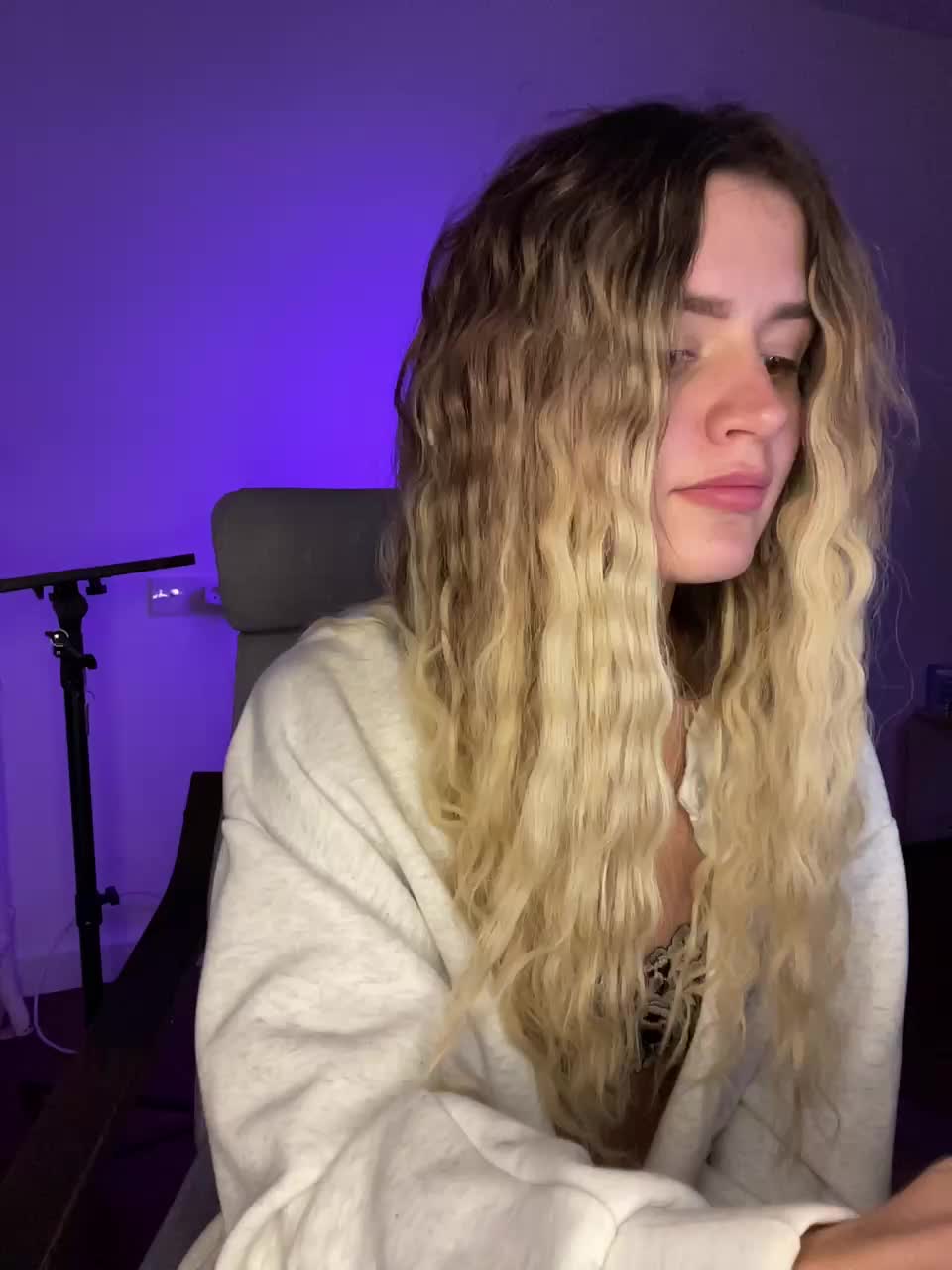 BabeGirl Adult Chat August 7, 2025