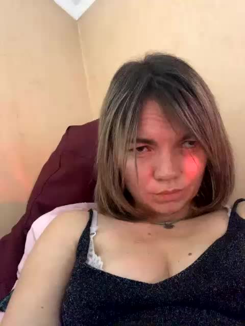 Ella-Pearlie Adult Chat August 7, 2025