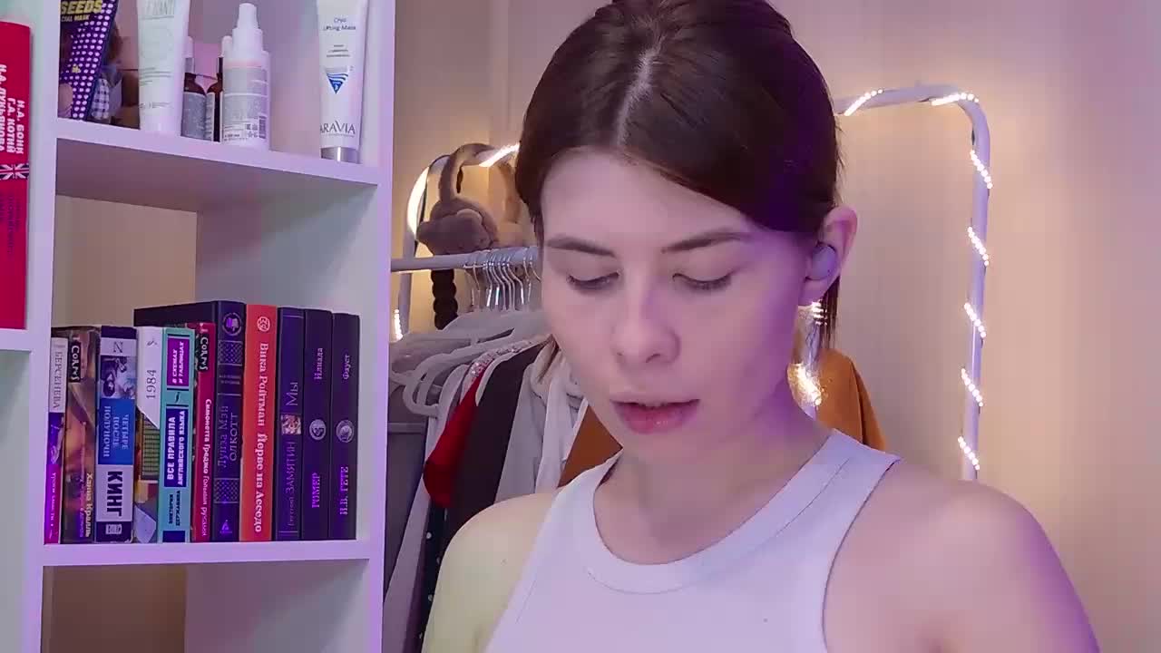 inside_tori Adult Chat August 7, 2025