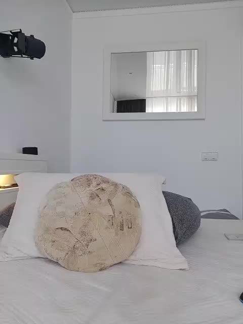 _a_n_a_s_t_a_s_i_a_ Adult Chat August 7, 2025