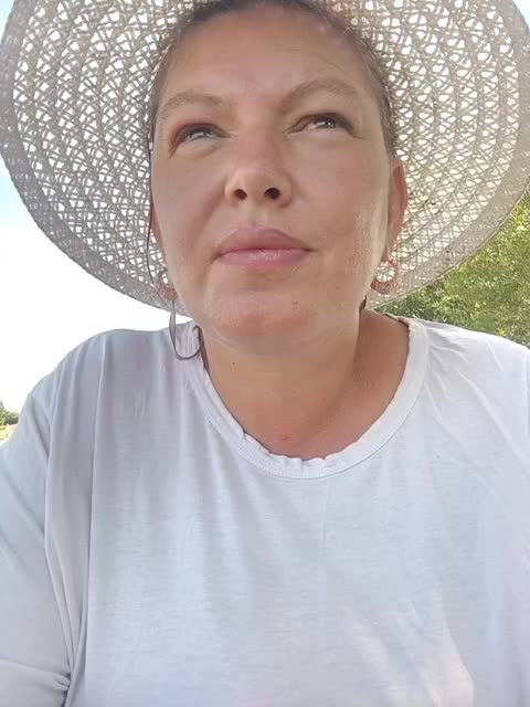 Raspberry_Rum Adult Chat August 7, 2025