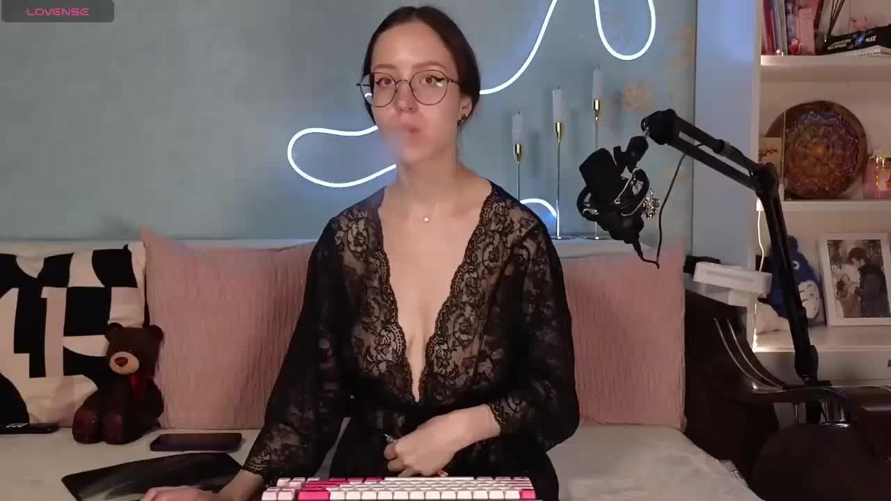 Anal_Girl Adult Chat August 7, 2025