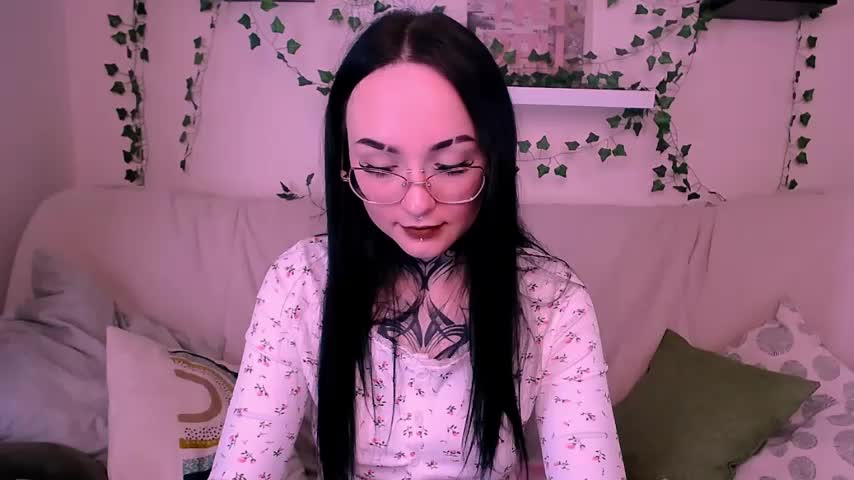 Molly_Kissss Adult Chat August 7, 2025