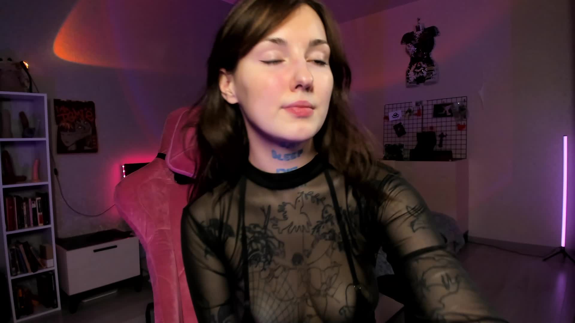 milky_sweetsoftt Adult Chat August 7, 2025